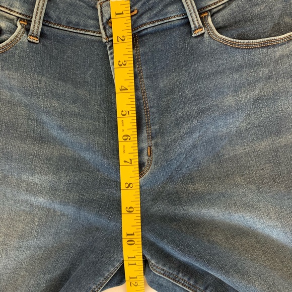 NWOT OLD NAVY Ladies Rockstar Jeans - Picture 2 of 5